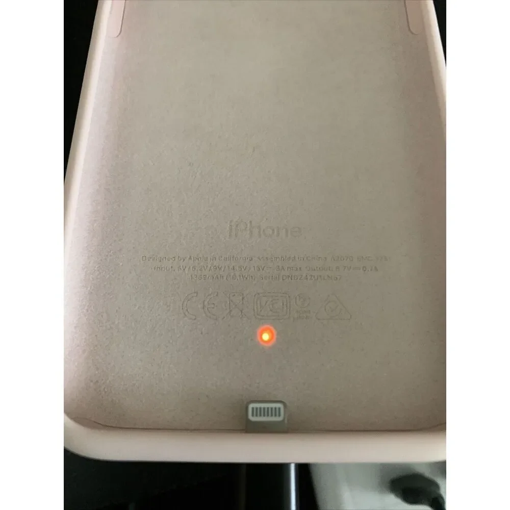 Apple Smart Battery Case for iPhone XS – Pink Sand, Model MVQP2LL/A, Not Working